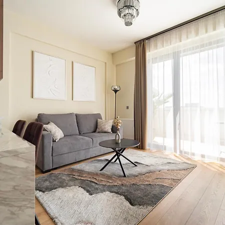 Bella Homes L Free Parking Apartment