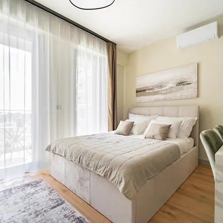 Bella Homes L Free Parking Apartamento *